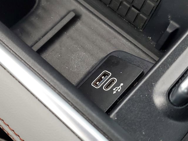 Certified 2025 Ford Expedition Active AWD/4WD image 24