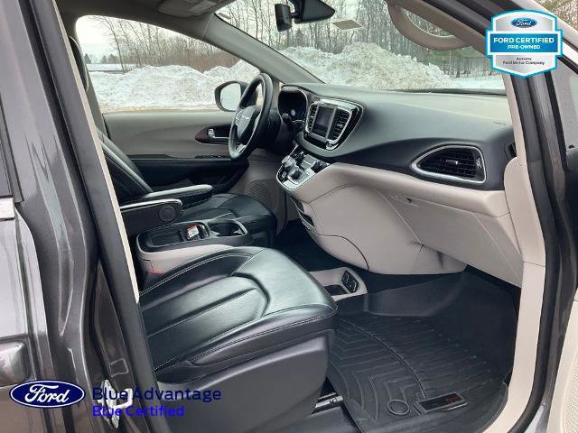 Used 2021 Chrysler Voyager Lxi image 27