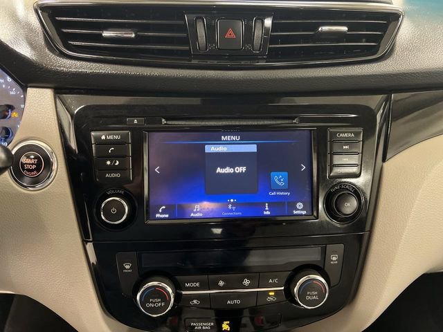 Used 2022 Nissan Rogue Sport SV w/ Technology Package image 14