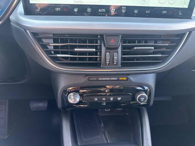 Certified 2025 Ford Escape Platinum AWD/4WD image 23