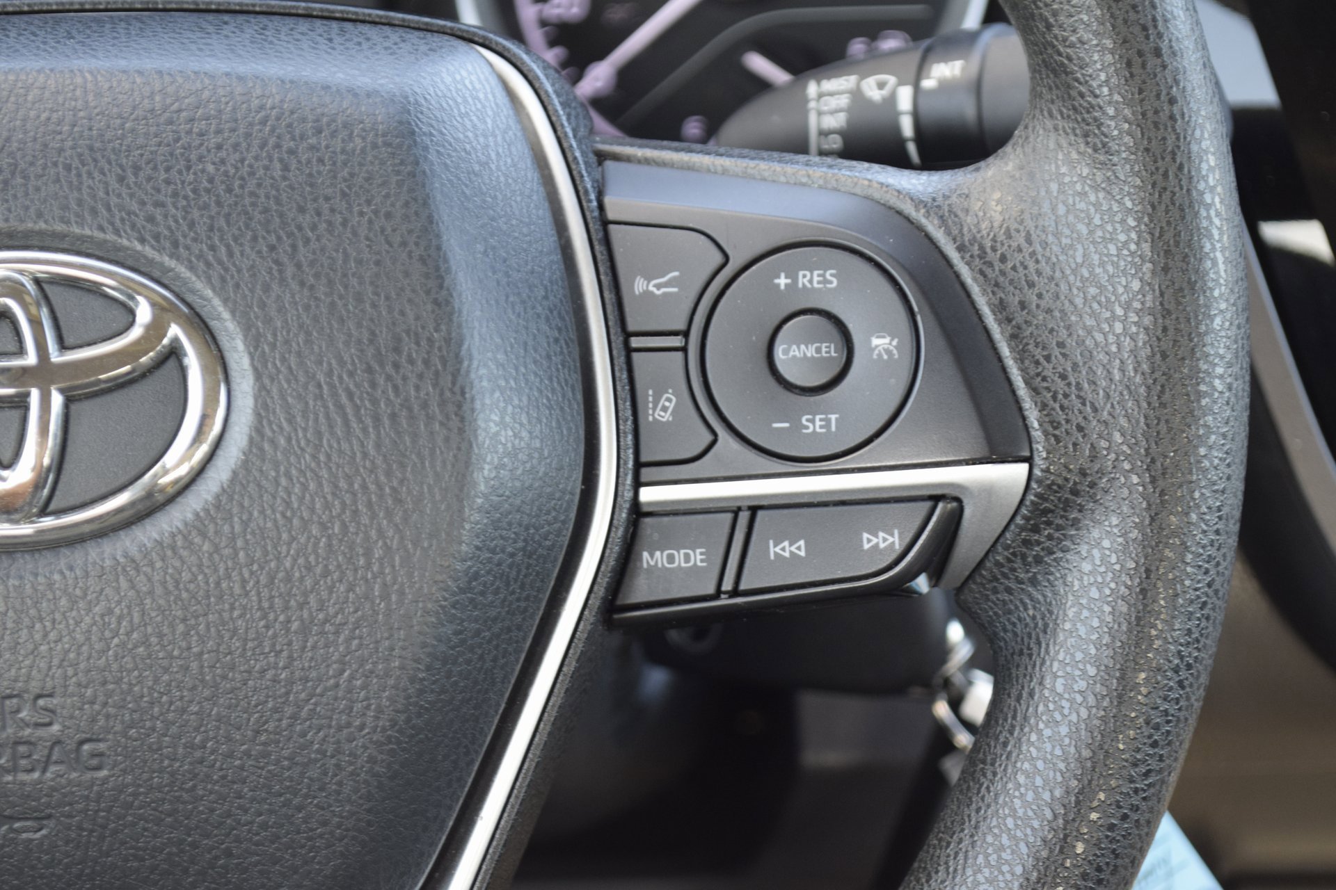 Used 2023 Toyota Camry LE image 13