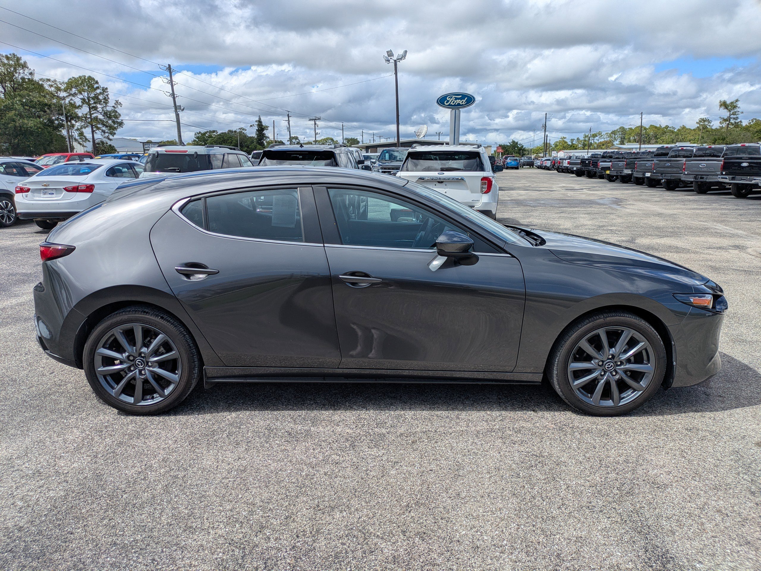 Used 2022 MAZDA MAZDA3 s image 3