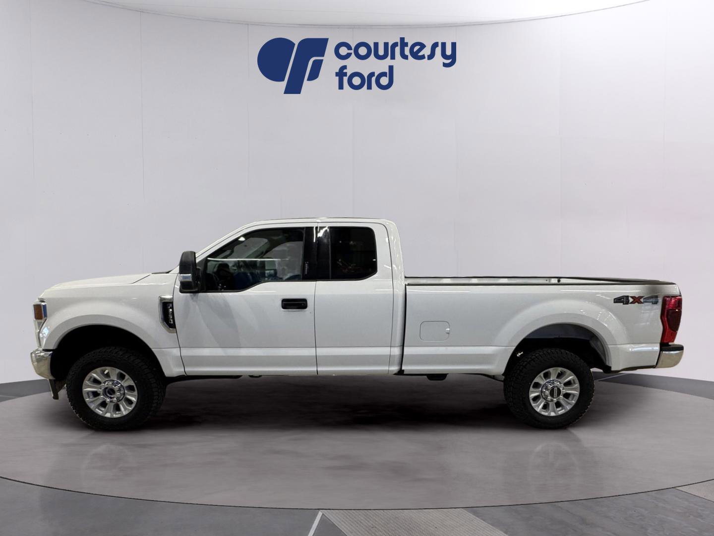 Certified 2021 Ford F350 XLT w/ XLT Value Package AWD/4WD image 4