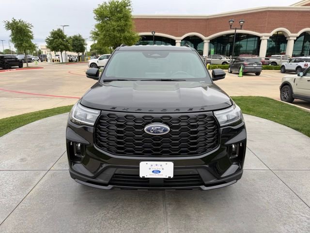 Certified 2025 Ford Explorer ST-Line image 2