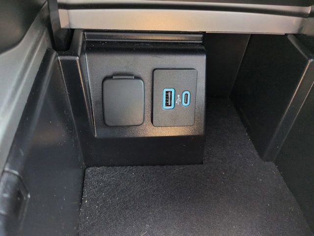 Certified 2023 Ford Explorer XLT w/ Equipment Group 202A image 26