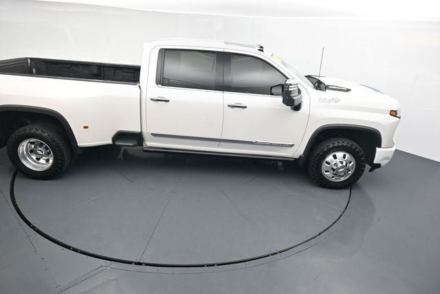 Used 2025 Chevrolet Silverado 3500 High Country w/ High Country Premium Package AWD/4WD image 30