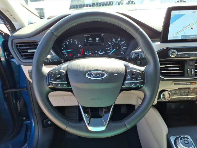 Certified 2022 Ford Escape SE w/ SE Sport Appearance Package image 22