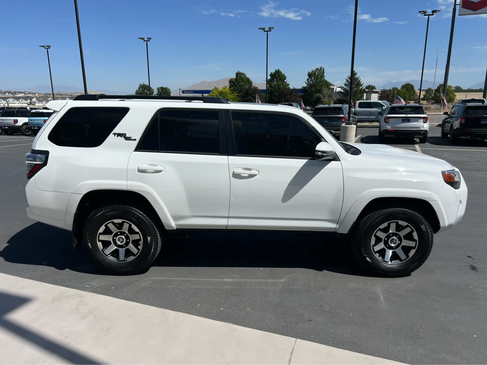 Used 2023 Toyota 4Runner TRD Off-Road Premium w/ Off Road Premium Plus Package AWD/4WD image 6