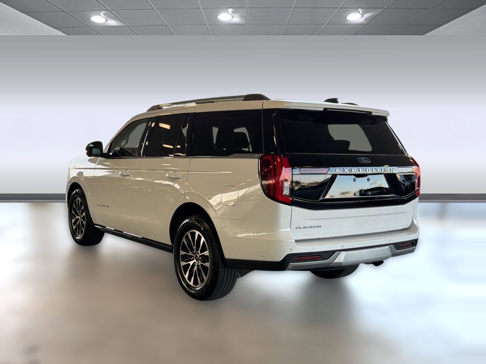 Certified 2025 Ford Expedition Platinum AWD/4WD image 3