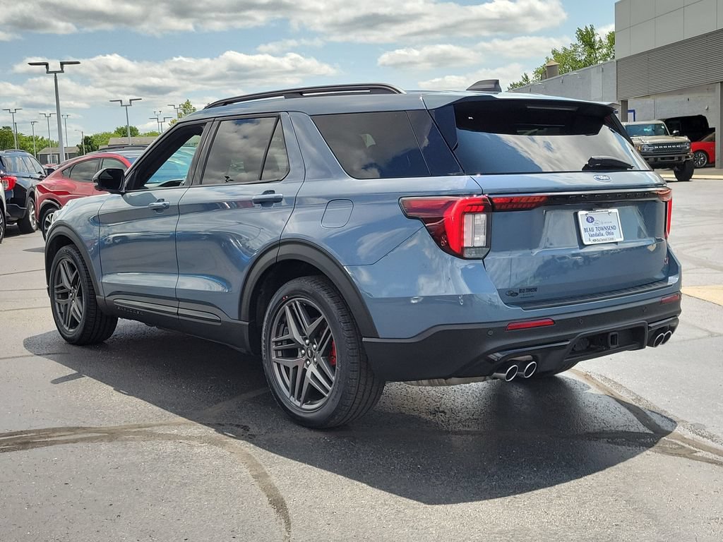 Certified 2025 Ford Explorer ST w/ Sun And Sound Package AWD/4WD image 6