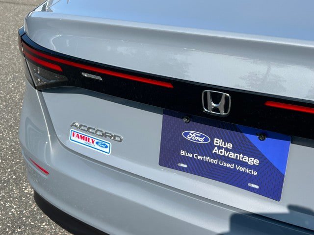 Used 2025 Honda Accord SE image 32