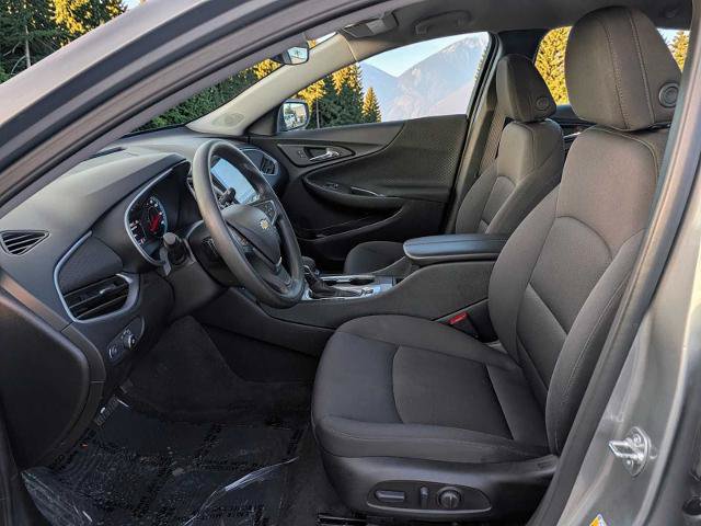 Used 2025 Chevrolet Malibu LT FWD image 14
