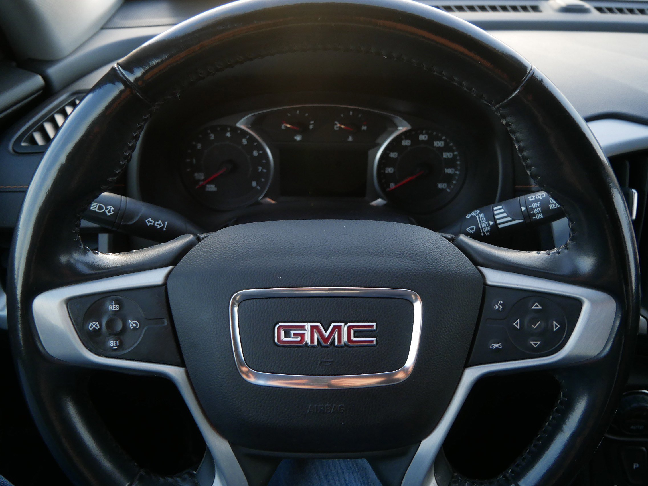 Used 2018 GMC Terrain SLE w/ Driver Convenience Package image 25