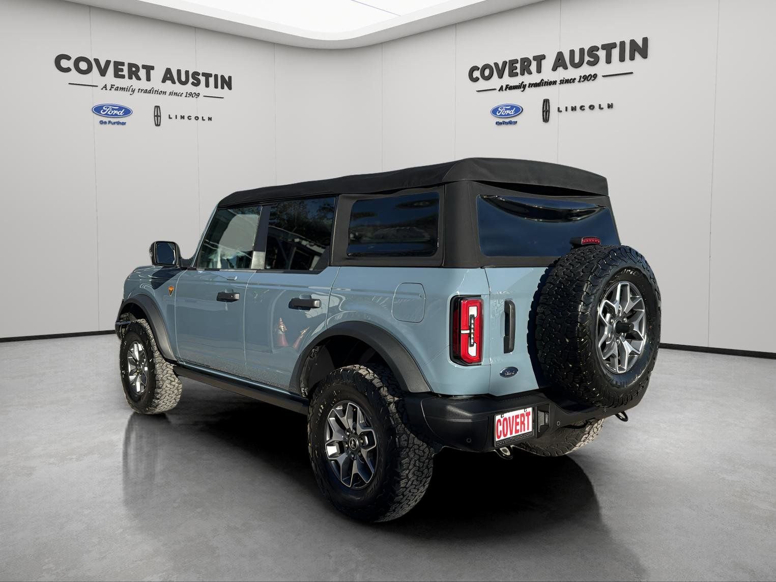 Certified 2022 Ford Bronco Badlands image 3