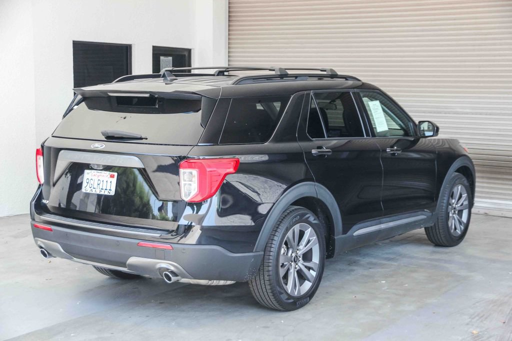 Certified 2023 Ford Explorer XLT w/ Equipment Group 202A RWD image 4