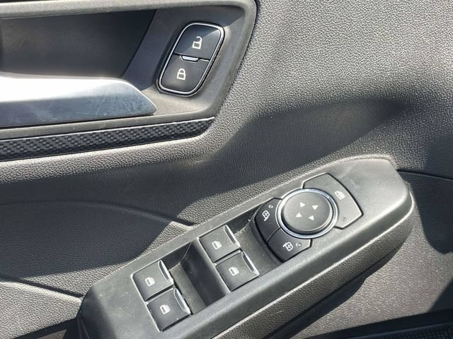 Certified 2025 Ford Escape ST-Line FWD image 18