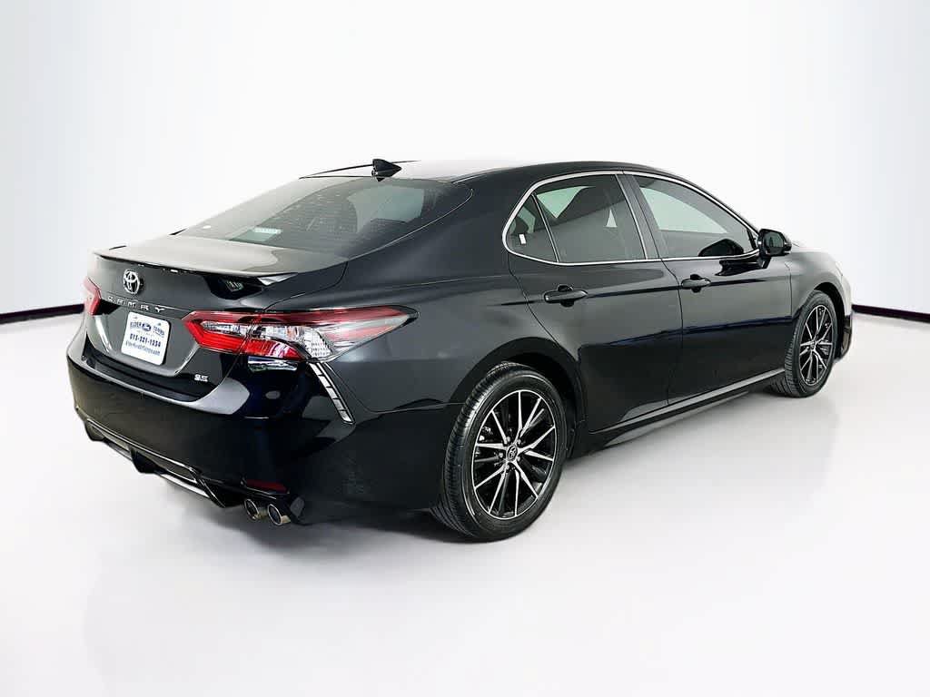 Used 2021 Toyota Camry SE FWD image 24