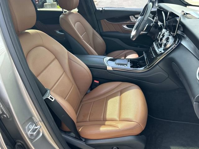 Used 2021 Mercedes-Benz GLC 300 image 28