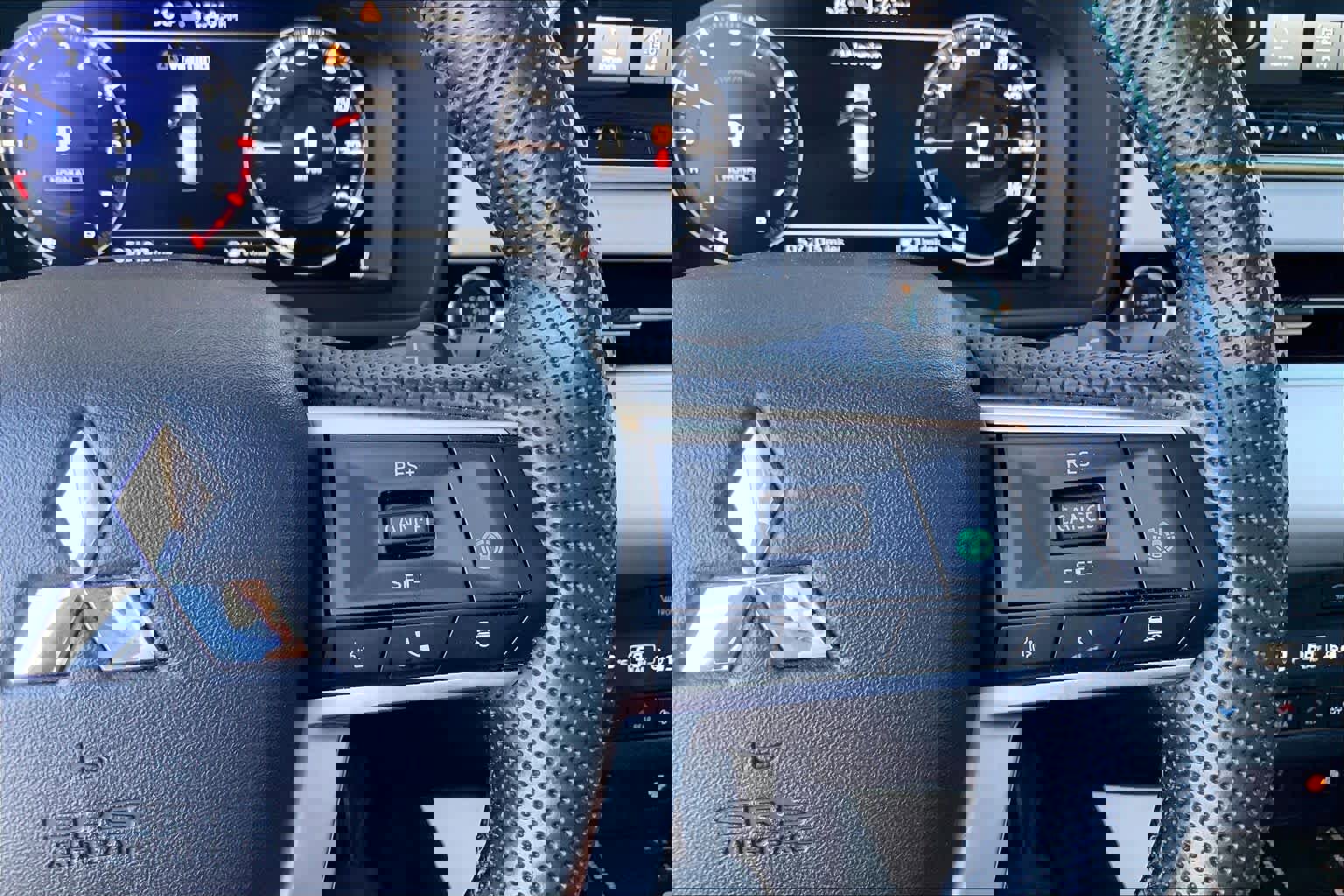 Used 2023 Mitsubishi Outlander SEL image 24