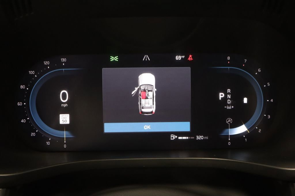 Used 2023 Volvo XC60 B5 Core AWD/4WD image 30