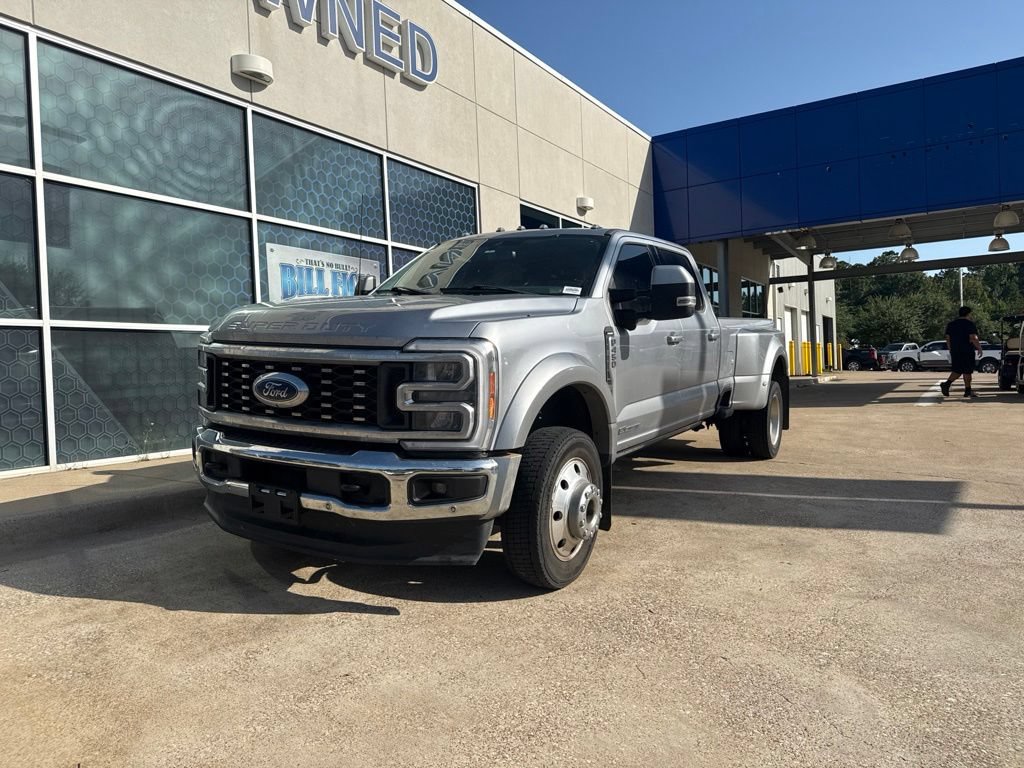 Certified 2023 Ford F450 Lariat w/ Lariat Ultimate Package AWD/4WD image 3