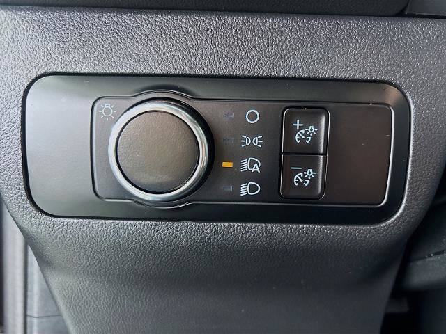 Certified 2025 Ford Escape ST-Line AWD/4WD image 10