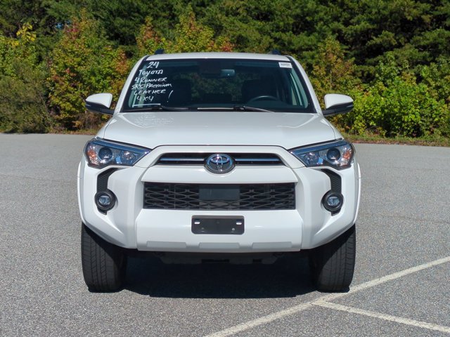 Used 2024 Toyota 4Runner SR5 Premium AWD/4WD image 9