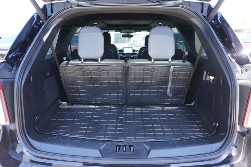 Certified 2023 Ford Explorer ST-Line w/ Class IV Trailer Tow Package RWD image 29