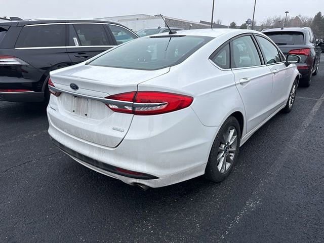 Certified 2017 Ford Fusion SE image 3