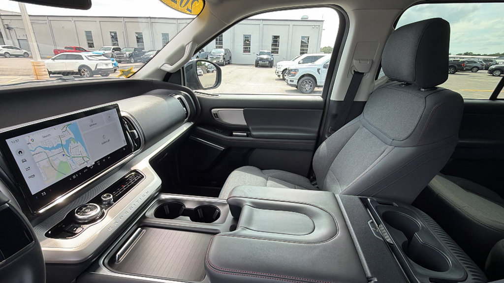 Certified 2025 Ford Expedition Max Active AWD/4WD image 20