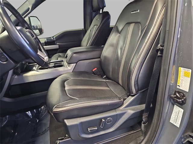 Certified 2021 Ford F350 Platinum w/ Tremor Off-Road Package image 15