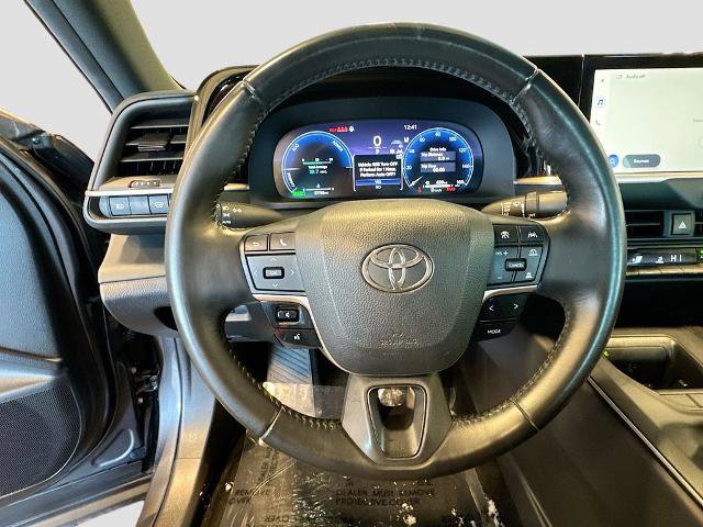 Used 2023 Toyota Crown AWD/4WD image 10
