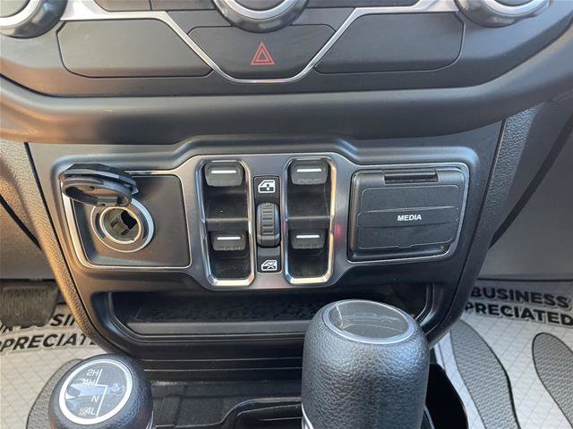 Used 2020 Jeep Gladiator Sport w/ Quick Order Package 24S AWD/4WD image 27