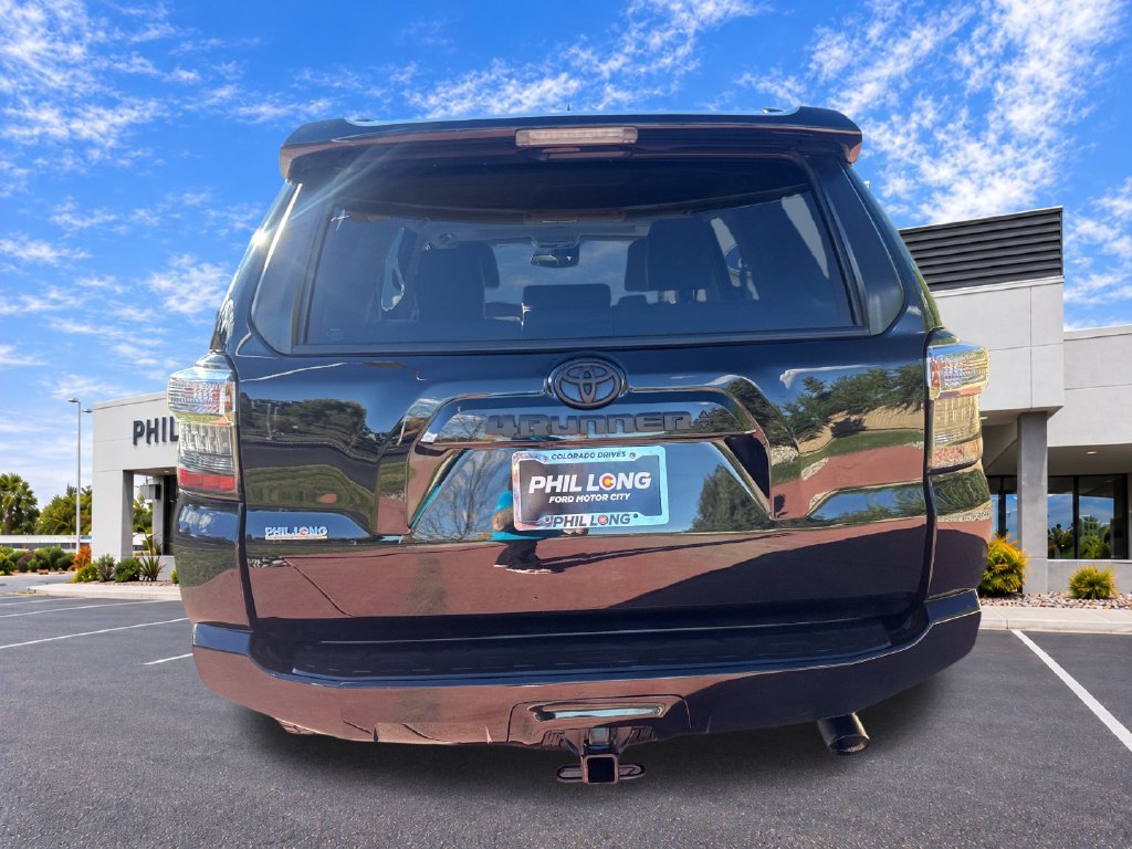 Used 2022 Toyota 4Runner SR5 Premium w/ Moonroof Package AWD/4WD image 7