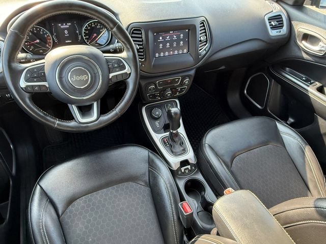 Used 2019 Jeep Compass Latitude w/ Cold Weather Group AWD/4WD image 34