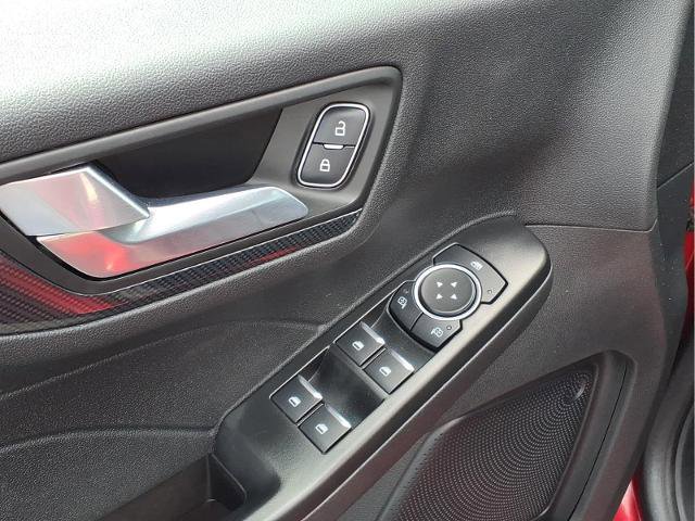 Certified 2025 Ford Escape ST-Line Select AWD/4WD image 16