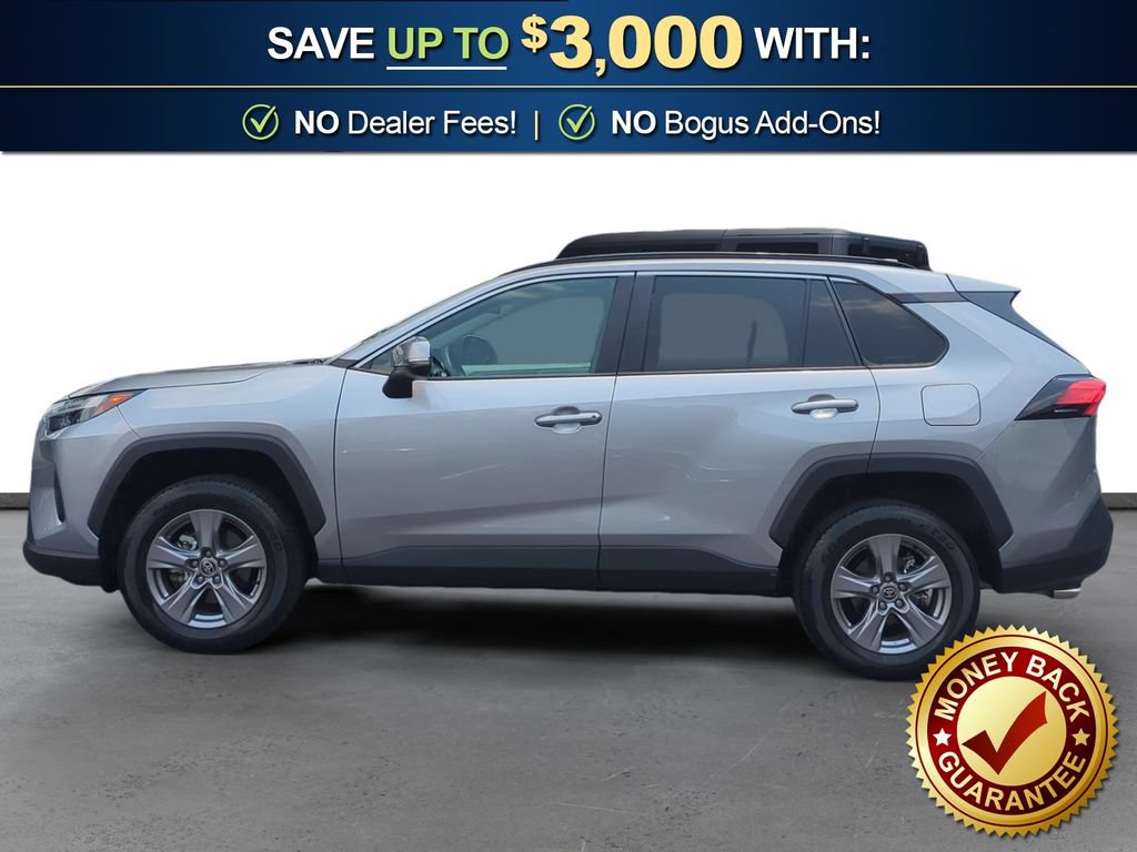 Used 2023 Toyota RAV4 XLE w/ Convenience Package FWD image 2