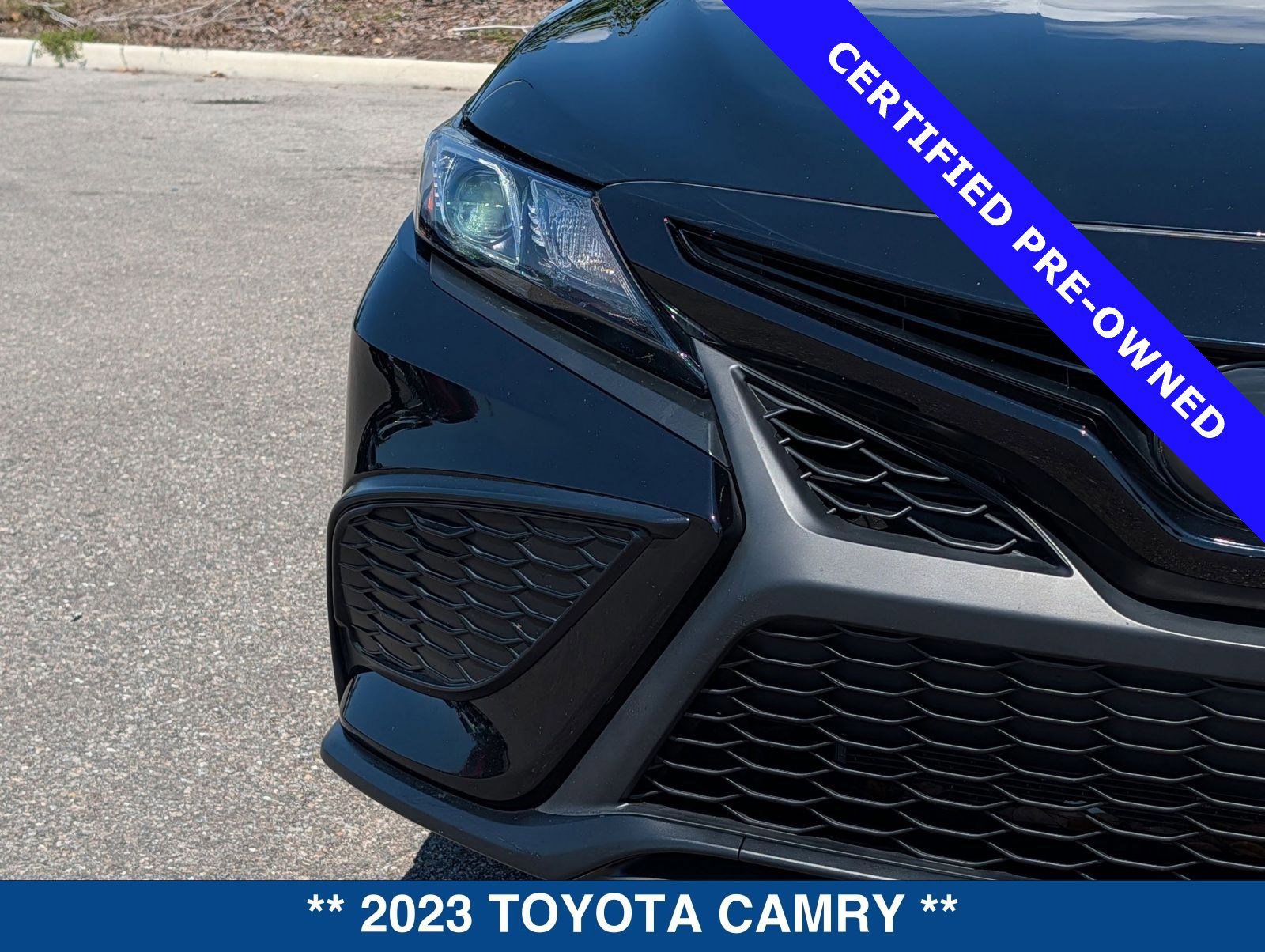 Used 2023 Toyota Camry SE image 9