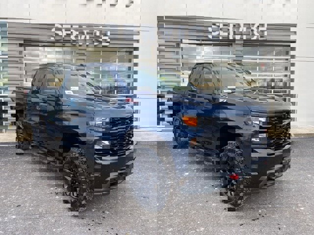 Used 2019 Chevrolet Silverado 1500 Custom Trail Boss w/ Custom Convenience Package image 4