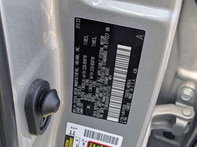 Used 2023 Toyota Highlander LE image 28