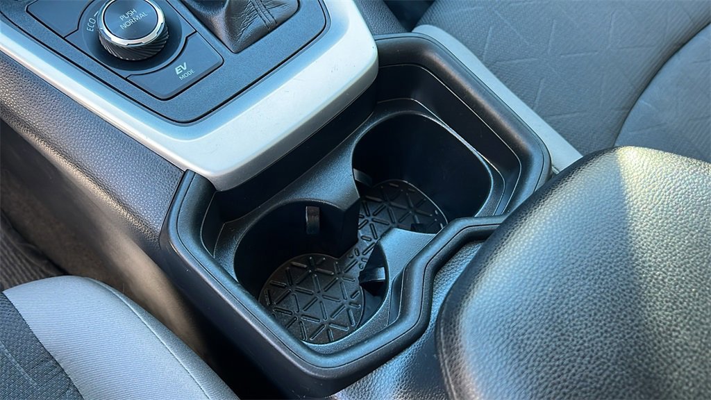 Used 2019 Toyota RAV4 XLE image 14