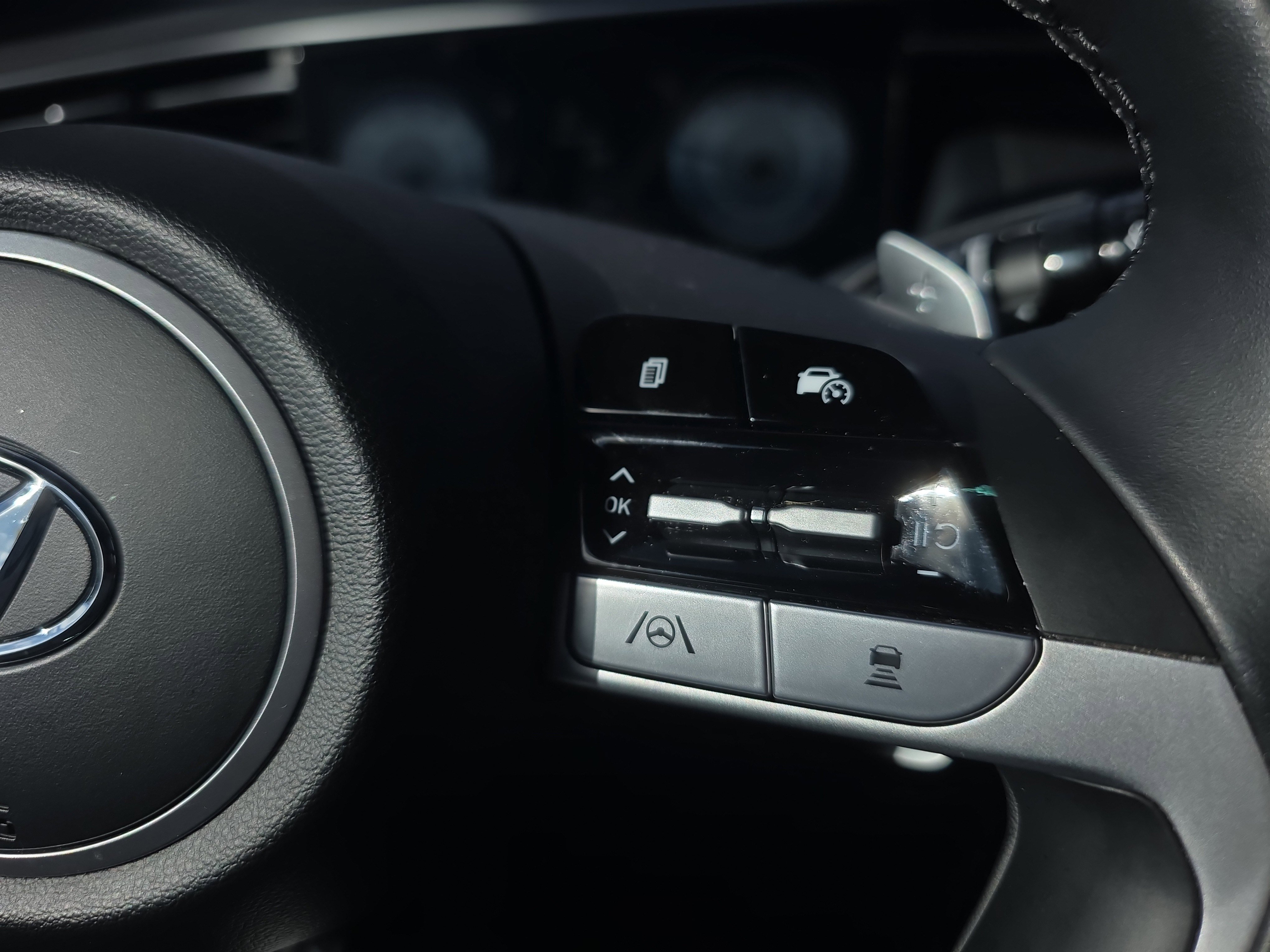 Used 2024 Hyundai Santa Cruz Limited image 30