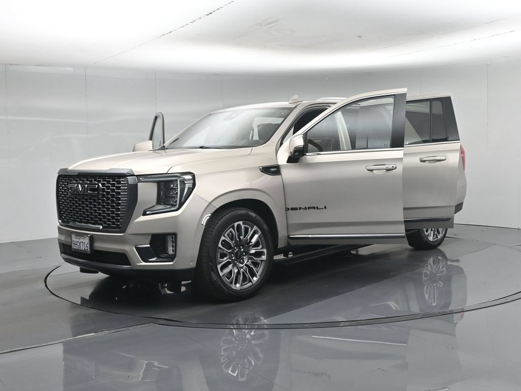Used 2023 GMC Yukon XL Denali Ultimate AWD/4WD image 38