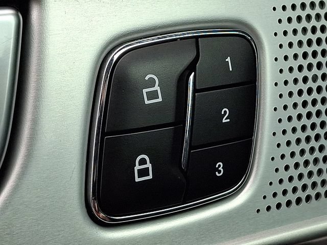 Certified 2023 Ford Explorer Limited w/ Limited Technology Package AWD/4WD image 26