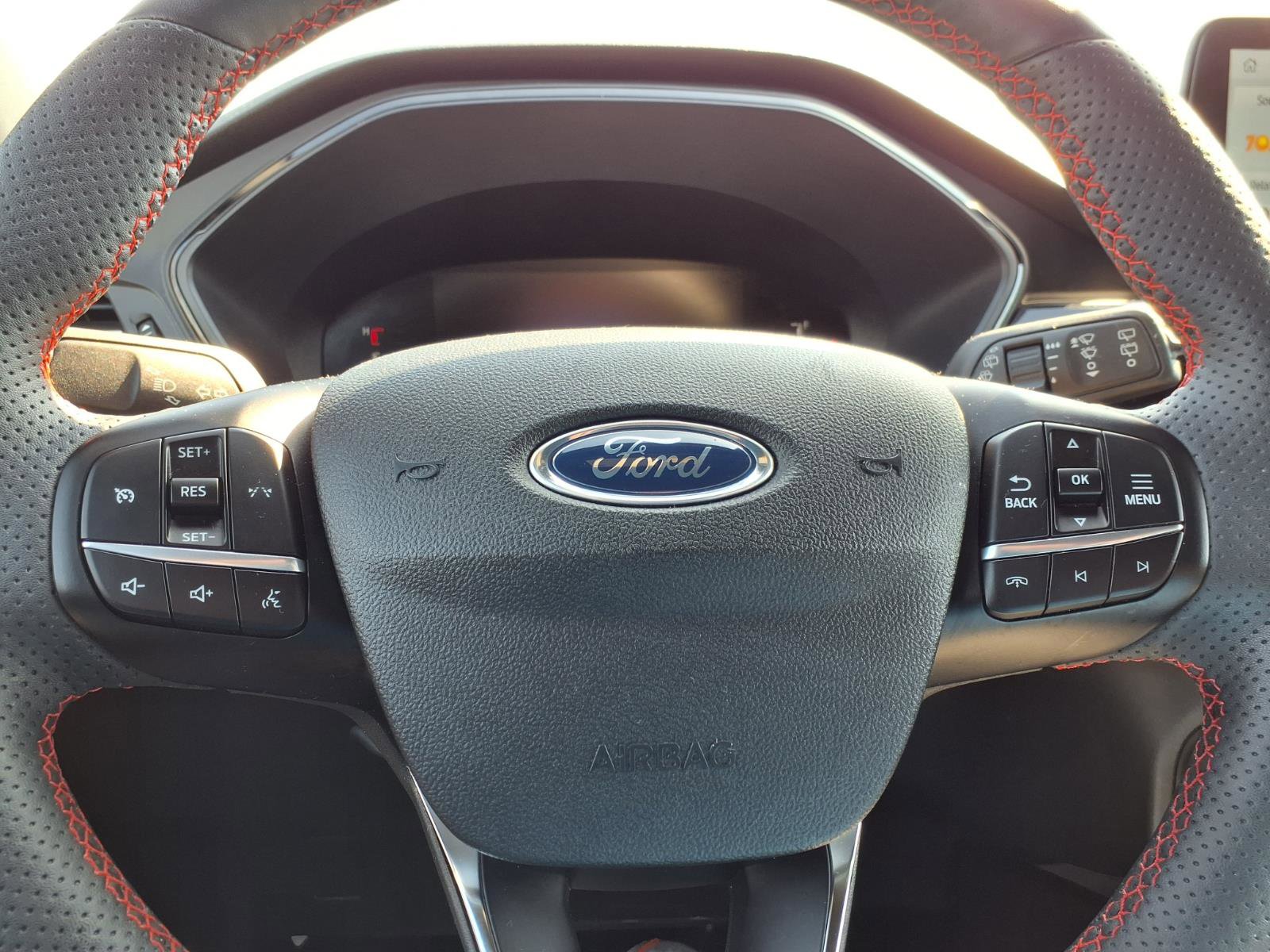 Certified 2023 Ford Escape ST-Line image 25