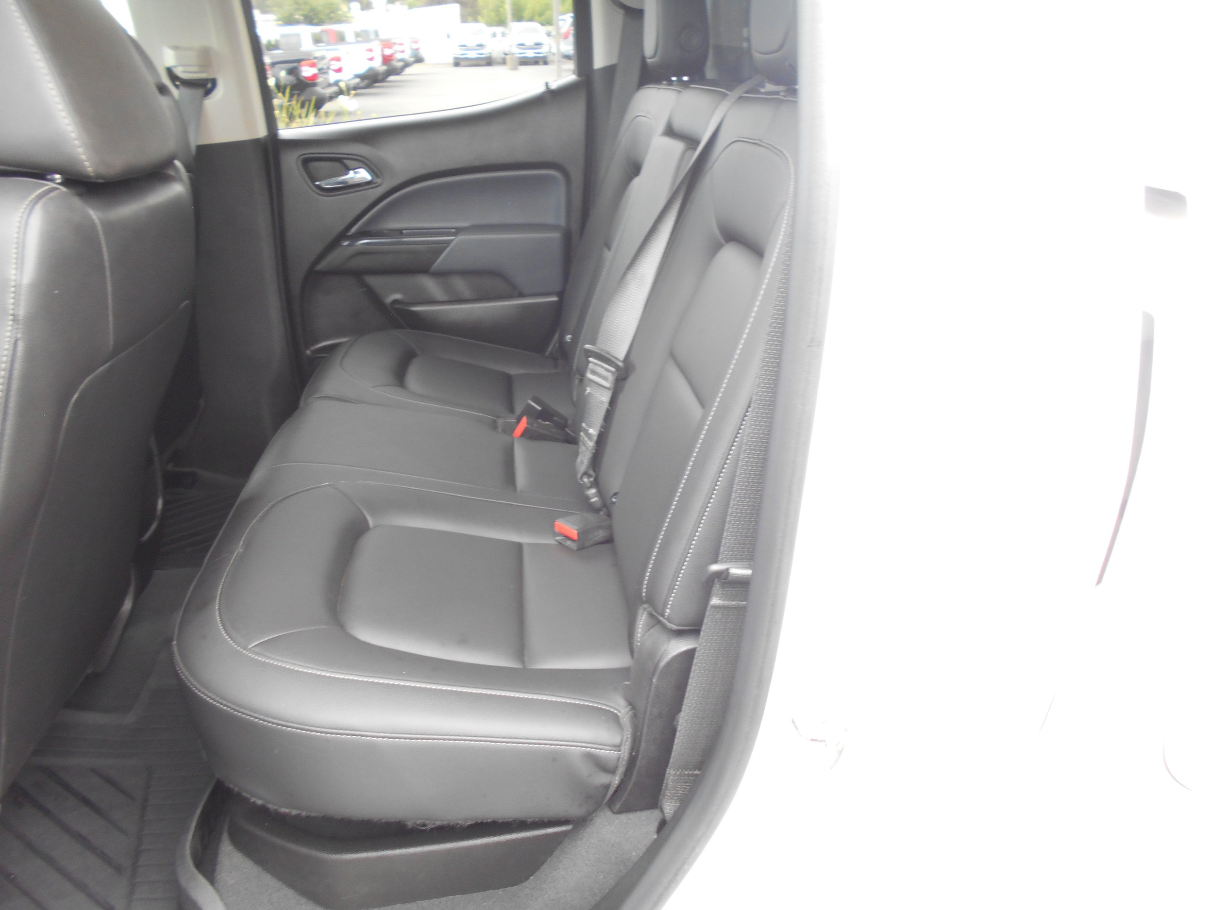 Used 2021 Chevrolet Colorado Z71 w/ Safety Package AWD/4WD image 11