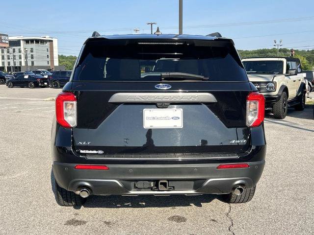 Certified 2022 Ford Explorer XLT w/ Equipment Group 202A AWD/4WD image 5