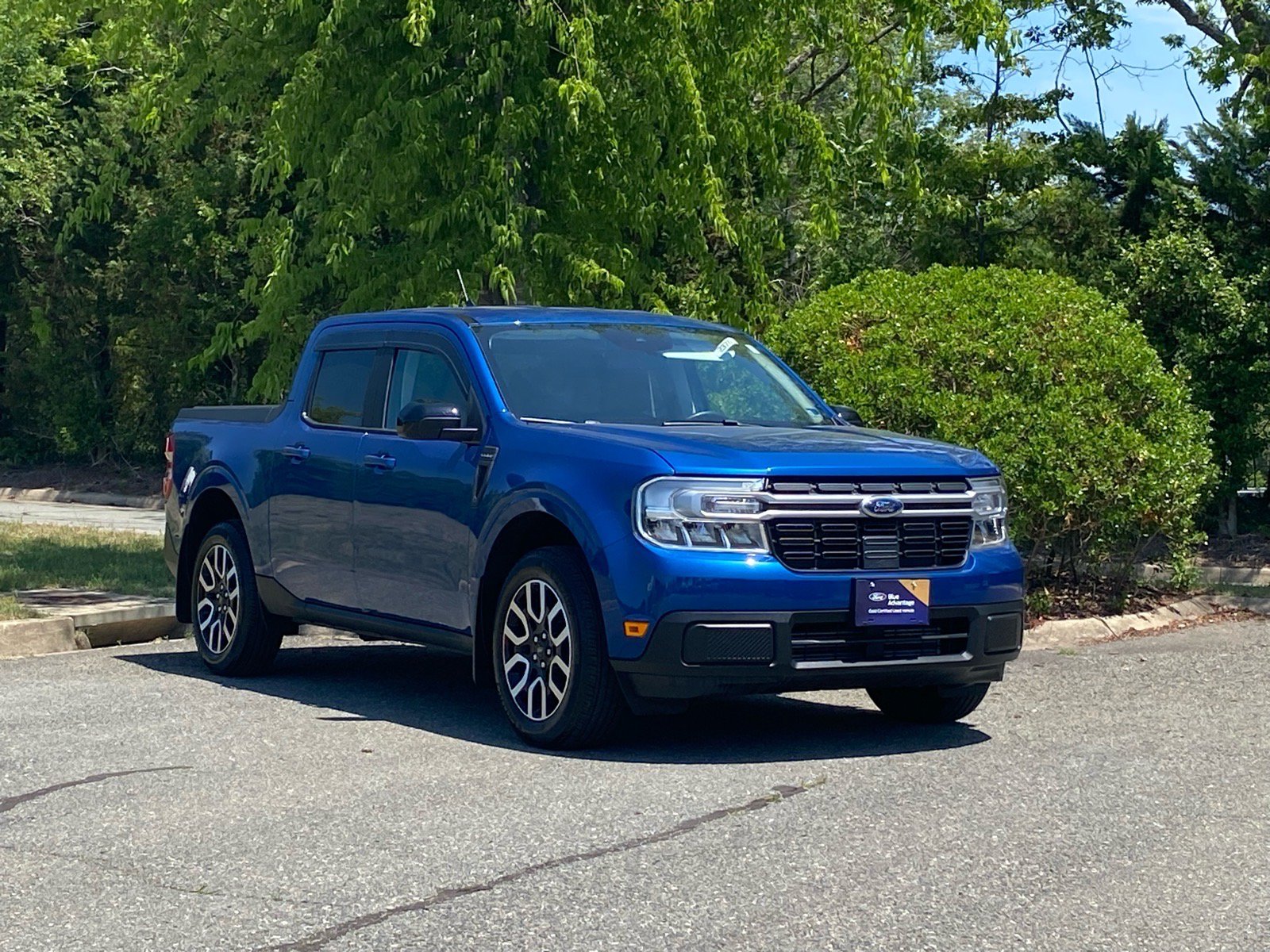 Certified 2024 Ford Maverick Lariat AWD/4WD image 2