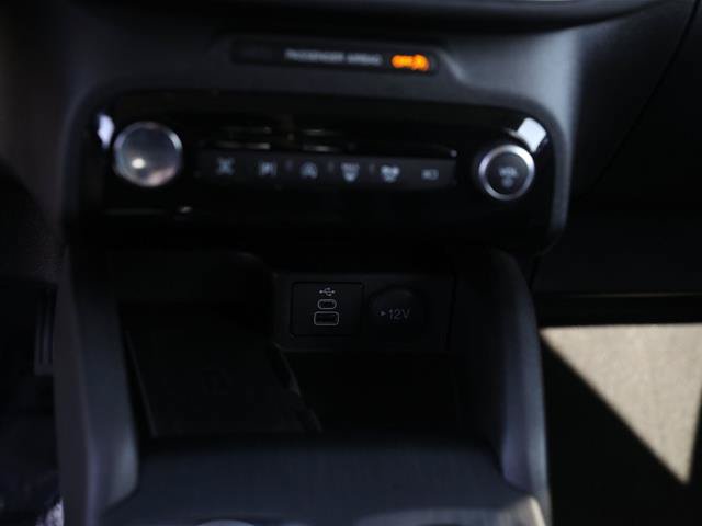 Certified 2024 Ford Escape Platinum AWD/4WD image 40