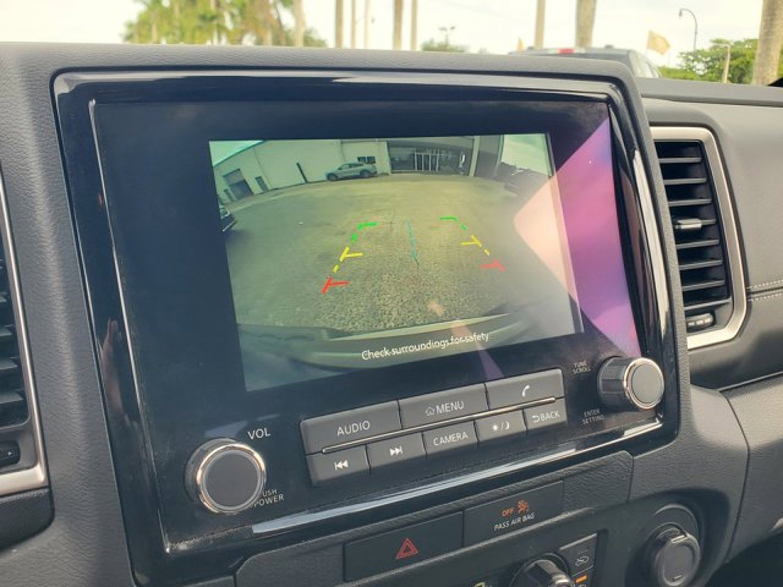 Used 2022 Nissan Frontier SV image 21